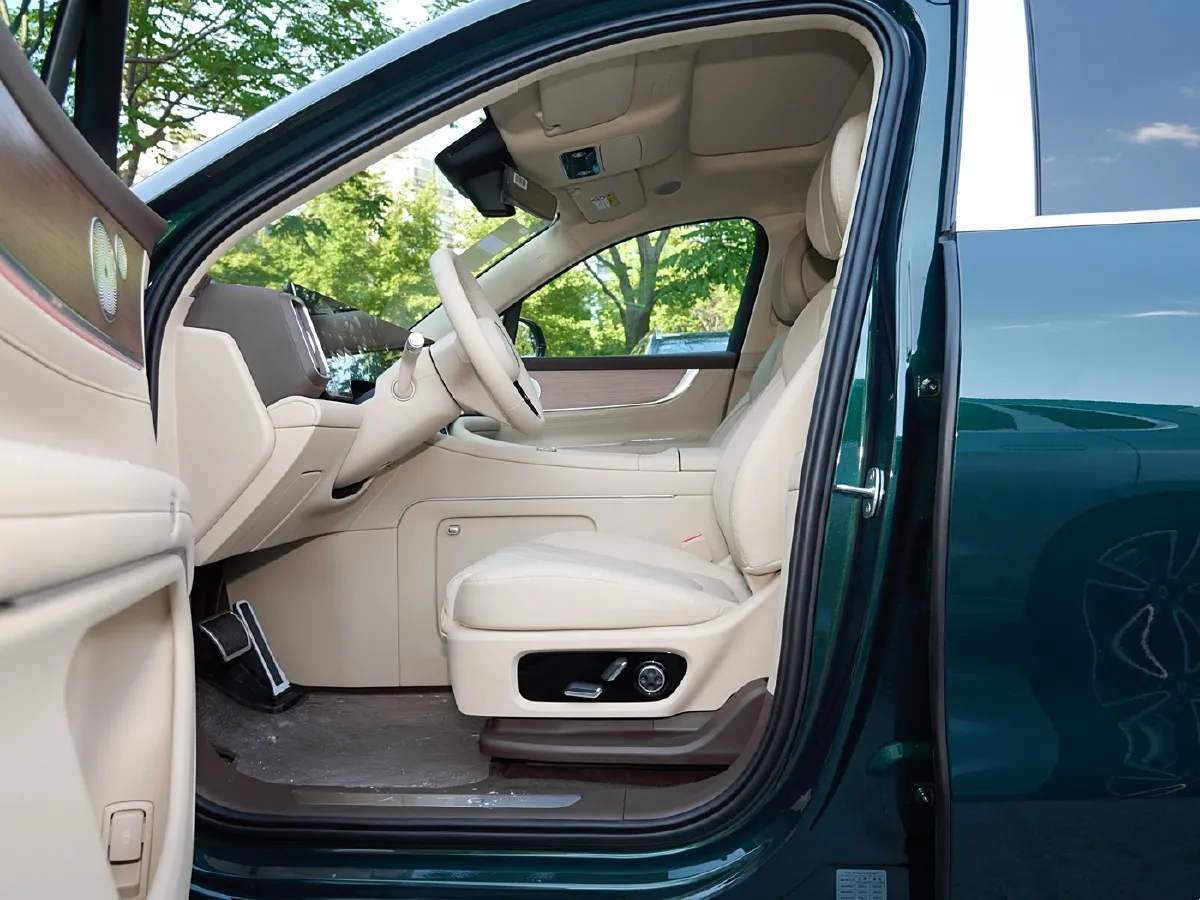 AITO AITO M9,autocango,china used car exporter,china ev exporter,chinese used car exporter,chinese used ev exporter AITO AITO M9,autocango,china used car exporter,china ev exporter,chinese used car exporter,chinese used ev exporter