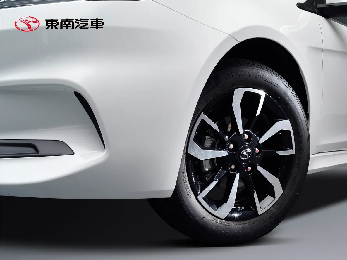 Soueast A5,autocango,china used car exporter,china ev exporter,chinese used car exporter,chinese used ev exporter