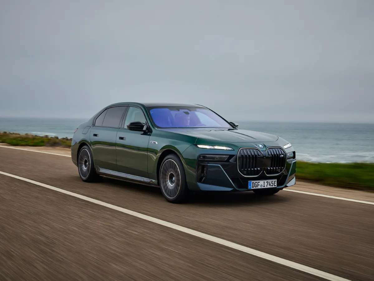 BMW i7,autocango,china used car exporter,china ev exporter,chinese used car exporter,chinese used ev exporter