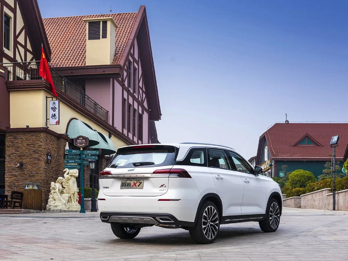 2021 ChangAn Oshan X7 1.5T 178HP L4 6MT,autocango,china used car exporter,china ev exporter,chinese used car exporter,chinese used ev exporter