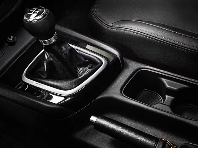 2020 JinBei F50 1.6L 118HP L4 5MT,autocango,china used car exporter,china ev exporter,chinese used car exporter,chinese used ev exporter