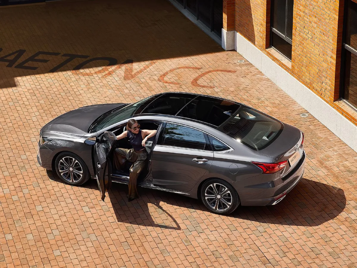 ChangAn Raeton CC,autocango,china used car exporter,china ev exporter,chinese used car exporter,chinese used ev exporter