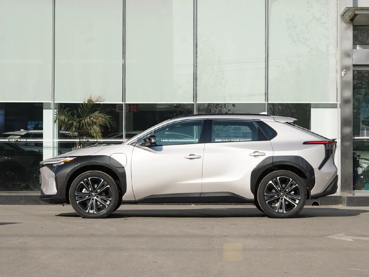 Toyota bZ4X,autocango,china used car exporter,china ev exporter,chinese used car exporter,chinese used ev exporter