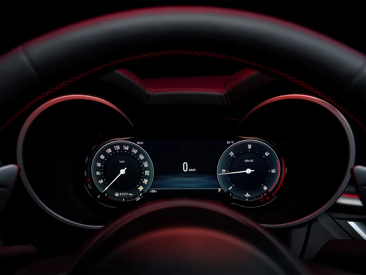 Alfa Romeo Stelvio,autocango,china used car exporter,china ev exporter,chinese used car exporter,chinese used ev exporter