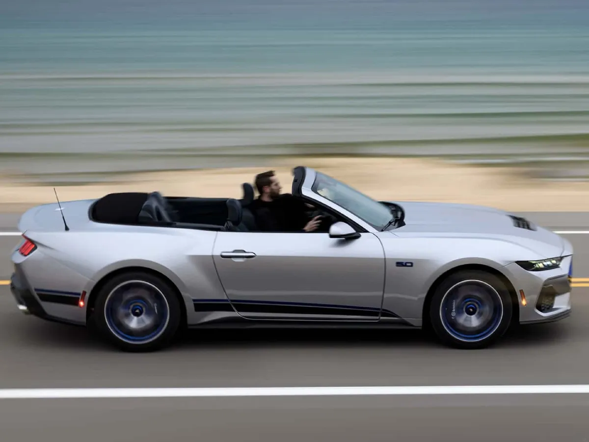 Ford Mustang,autocango,china used car exporter,china ev exporter,chinese used car exporter,chinese used ev exporter