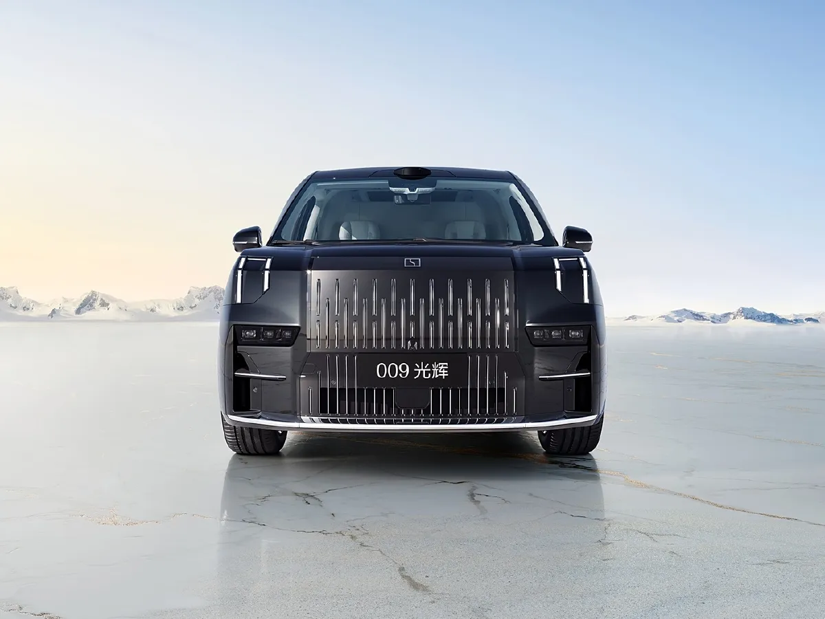 Zeekr 009,autocango,china used car exporter,china ev exporter,chinese used car exporter,chinese used ev exporter