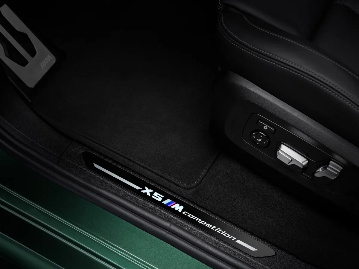 BMW X5 M,autocango,china used car exporter,china ev exporter,chinese used car exporter,chinese used ev exporter