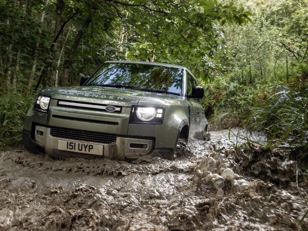 Land Rover Defender,autocango,china used car exporter,china ev exporter,chinese used car exporter,chinese used ev exporter Land Rover Defender,autocango,china used car exporter,china ev exporter,chinese used car exporter,chinese used ev exporter