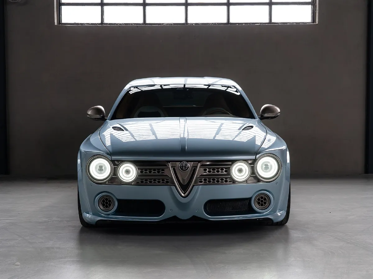 Alfa Romeo Giulia,autocango,china used car exporter,china ev exporter,chinese used car exporter,chinese used ev exporter