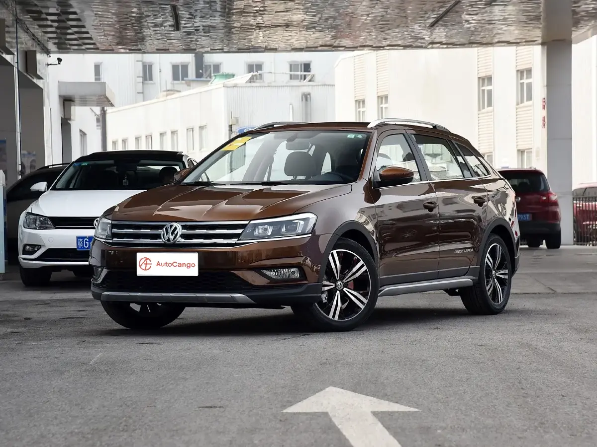 Volkswagen Cross Lavida