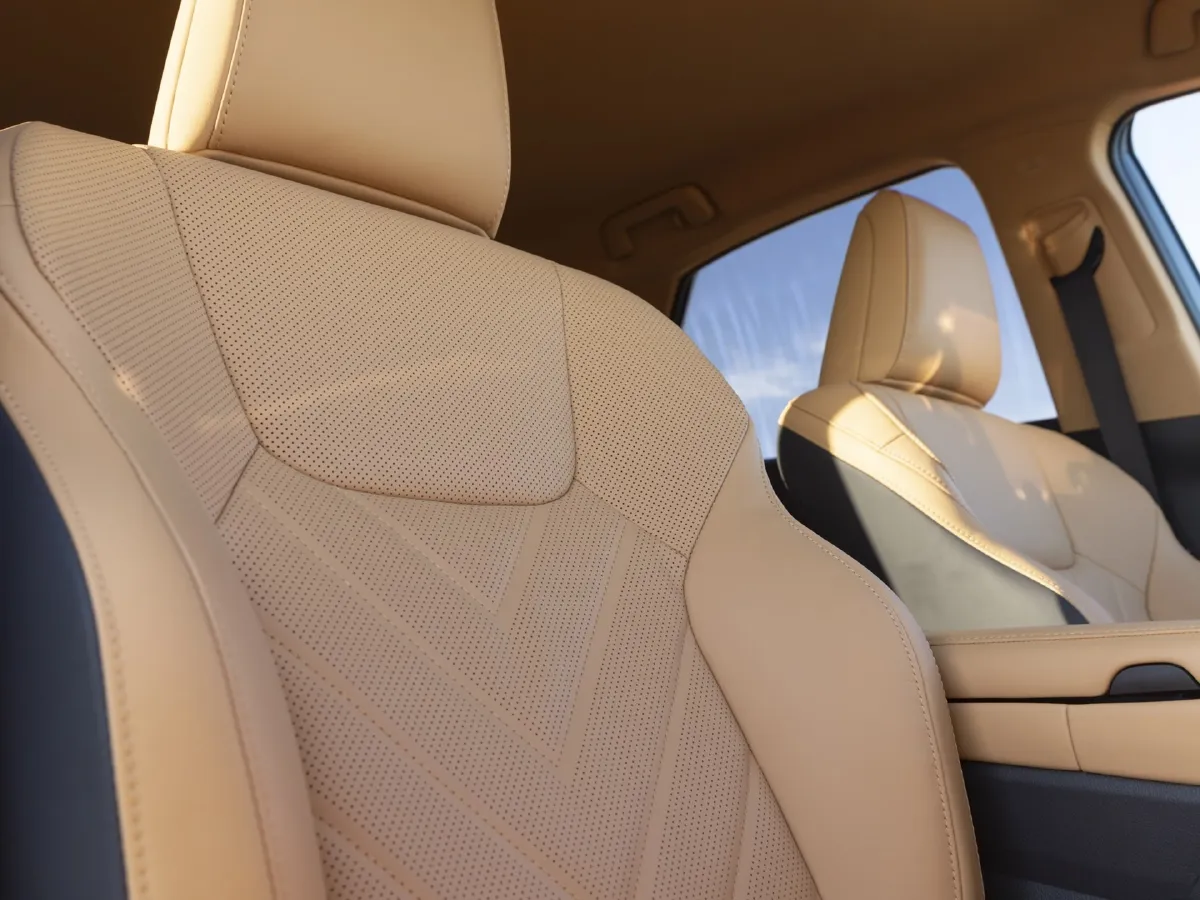 2024 Lexus NX 2.5L 185HP L4 E-CVT PHEV 16KWH,autocango,china used car exporter,china ev exporter,chinese used car exporter,chinese used ev exporter