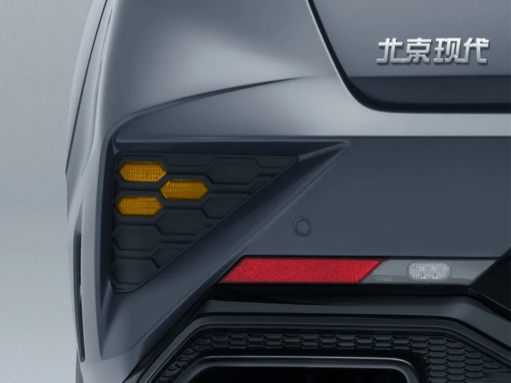 Hyundai La Festa,autocango,china used car exporter,china ev exporter,chinese used car exporter,chinese used ev exporter