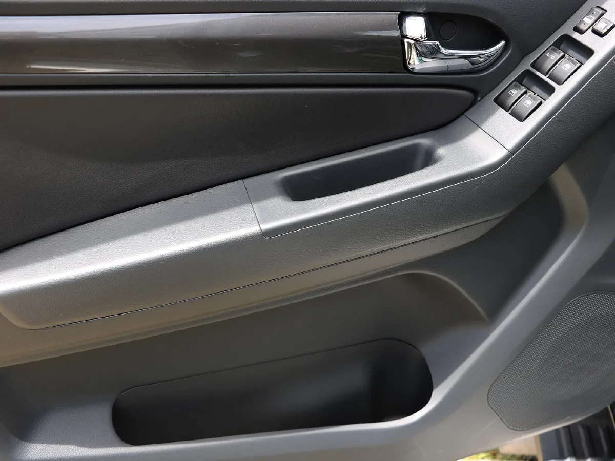 FAW LanJian H6,autocango,china used car exporter,china ev exporter,chinese used car exporter,chinese used ev exporter