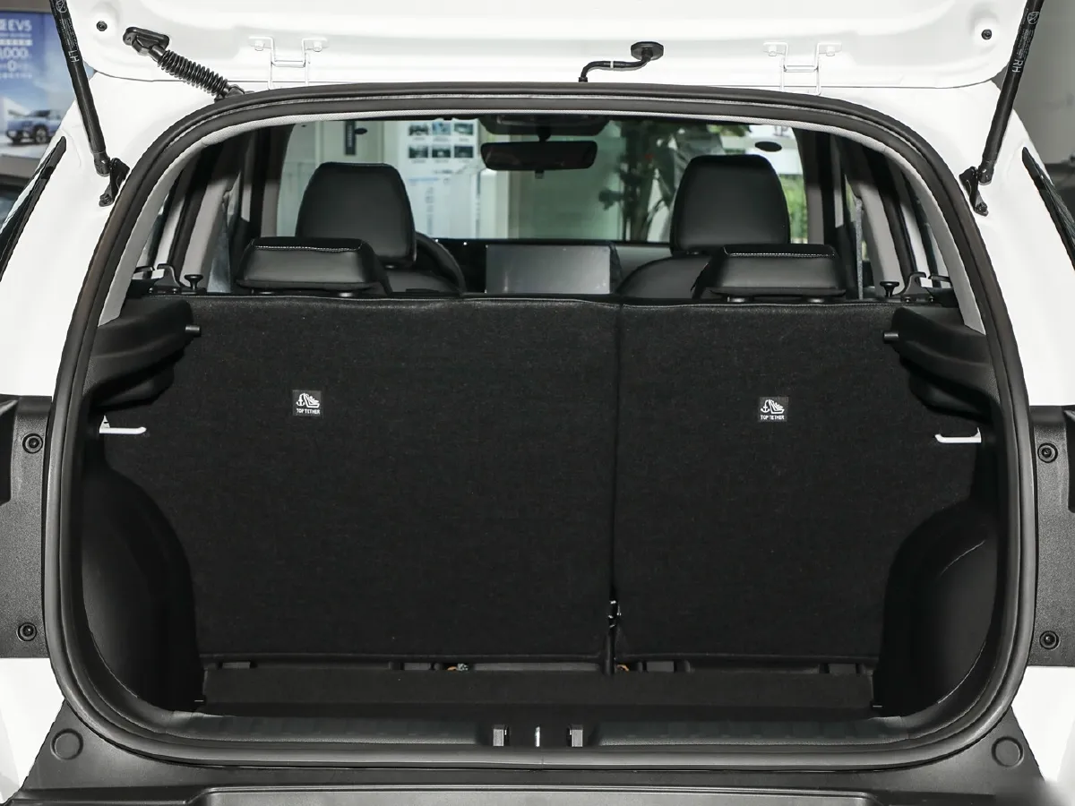 Kia Sonet,autocango,china used car exporter,china ev exporter,chinese used car exporter,chinese used ev exporter