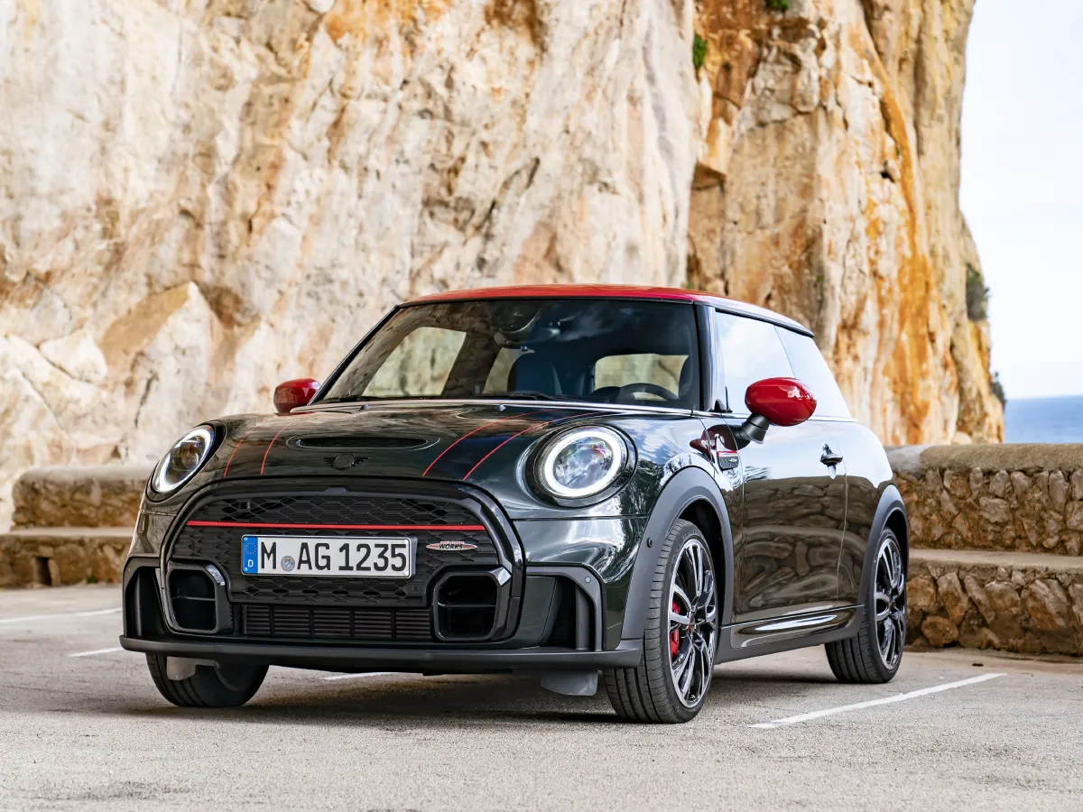 MINI JCW,autocango,china used car exporter,china ev exporter,chinese used car exporter,chinese used ev exporter