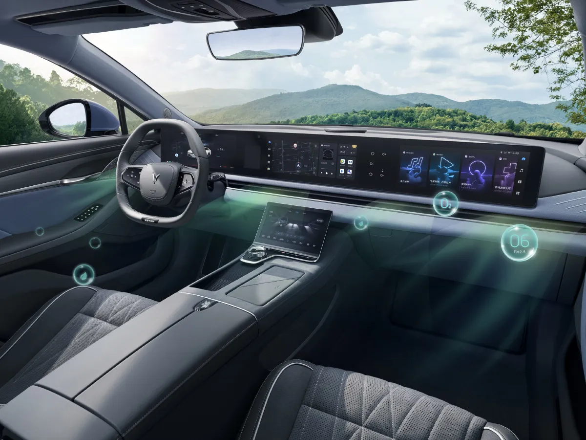 Voyah ZhuiGuang,autocango,china used car exporter,china ev exporter,chinese used car exporter,chinese used ev exporter