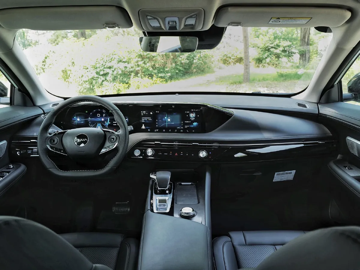 DongFeng Aeolus HaoJi,autocango,china used car exporter,china ev exporter,chinese used car exporter,chinese used ev exporter