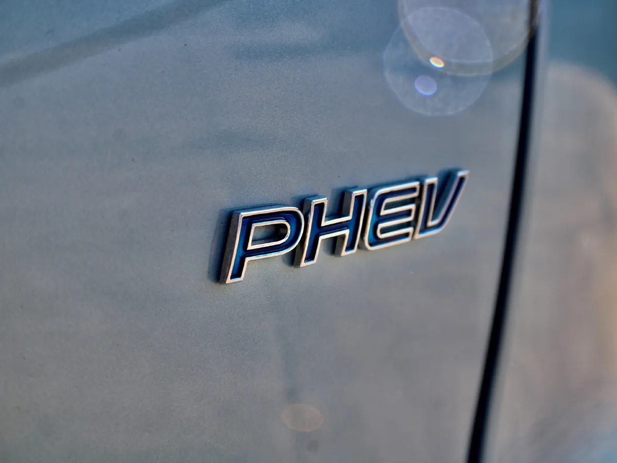 MG HS,autocango,china used car exporter,china ev exporter,chinese used car exporter,chinese used ev exporter