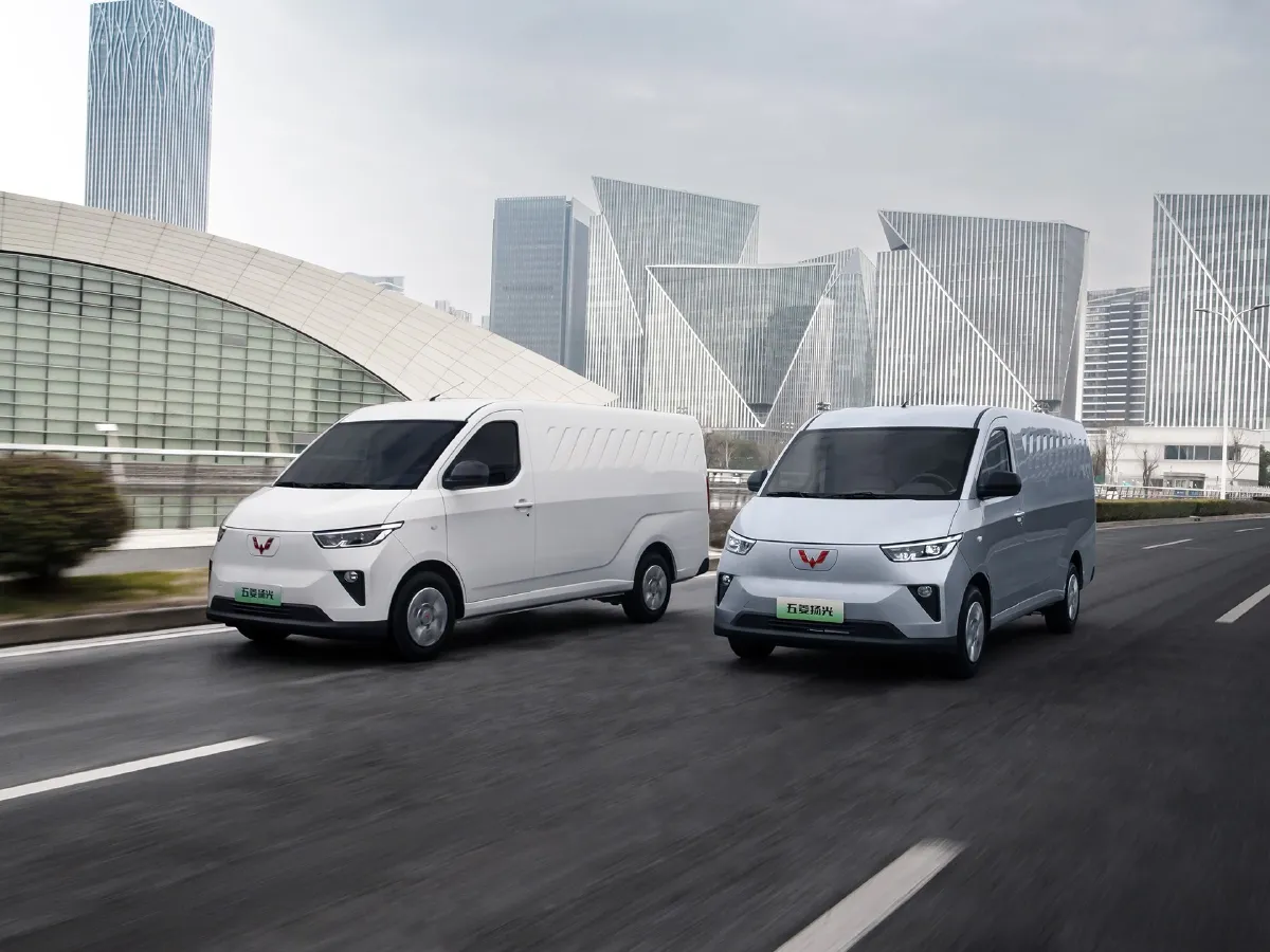 WuLing YangGuang,autocango,china used car exporter,china ev exporter,chinese used car exporter,chinese used ev exporter