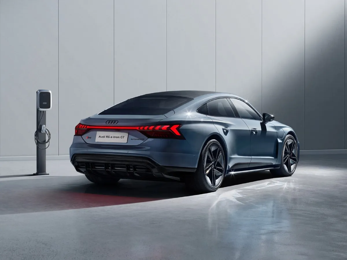 2023 Audi RS e-tron GT 2AT BEV 93.4KWH,autocango,china used car exporter,china ev exporter,chinese used car exporter,chinese used ev exporter
