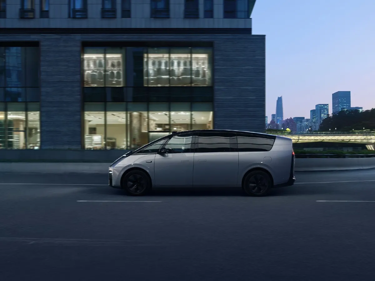 Li MEGA,autocango,china used car exporter,china ev exporter,chinese used car exporter,chinese used ev exporter