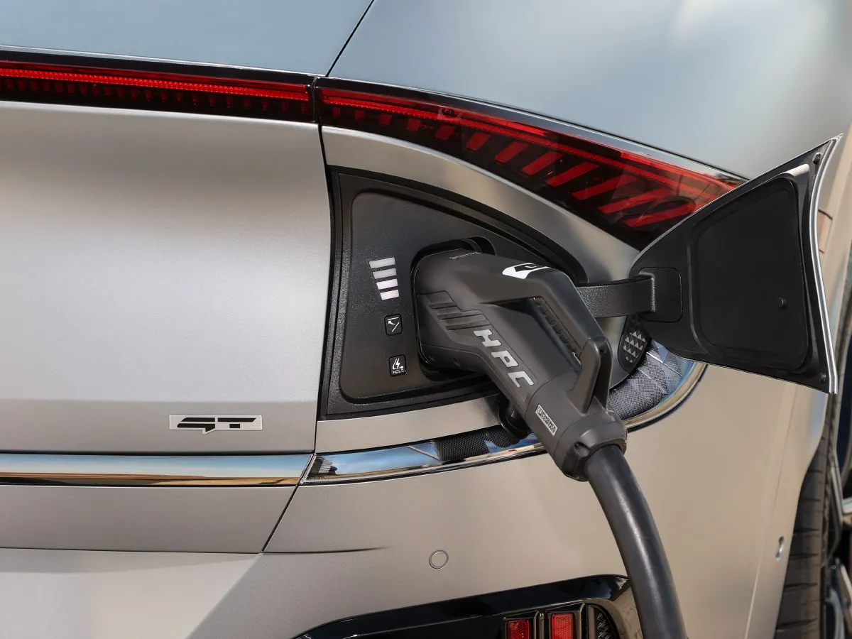 Kia EV6,autocango,china used car exporter,china ev exporter,chinese used car exporter,chinese used ev exporter