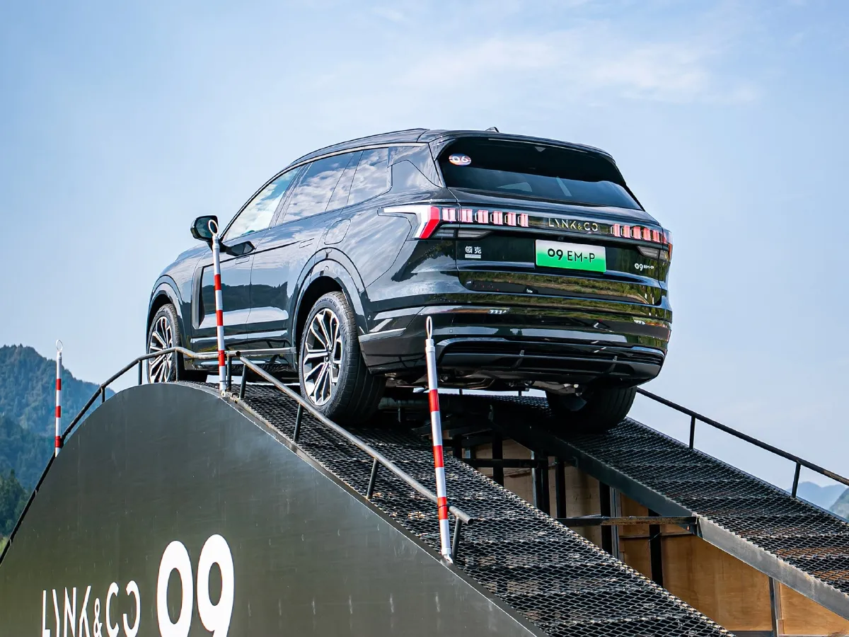 LYNK&CO 09 EM-P,autocango,china used car exporter,china ev exporter,chinese used car exporter,chinese used ev exporter