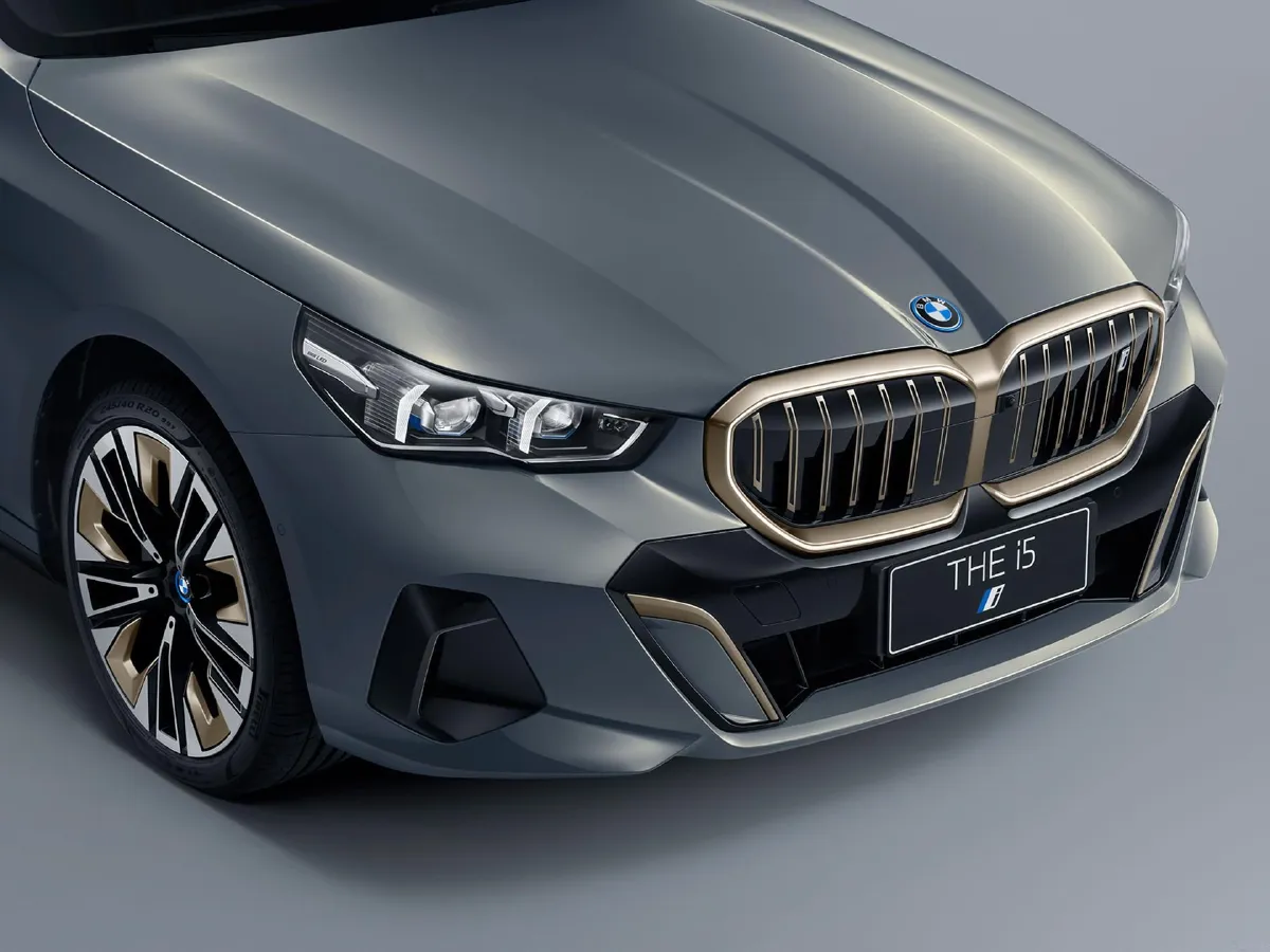 BMW i5,autocango,china used car exporter,china ev exporter,chinese used car exporter,chinese used ev exporter