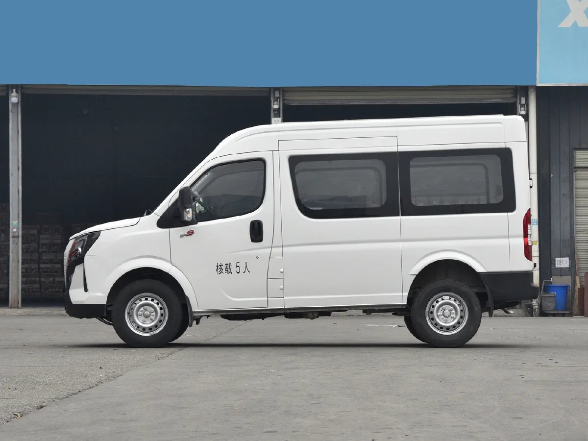 DongFeng DFAC YuFeng,autocango,china used car exporter,china ev exporter,chinese used car exporter,chinese used ev exporter