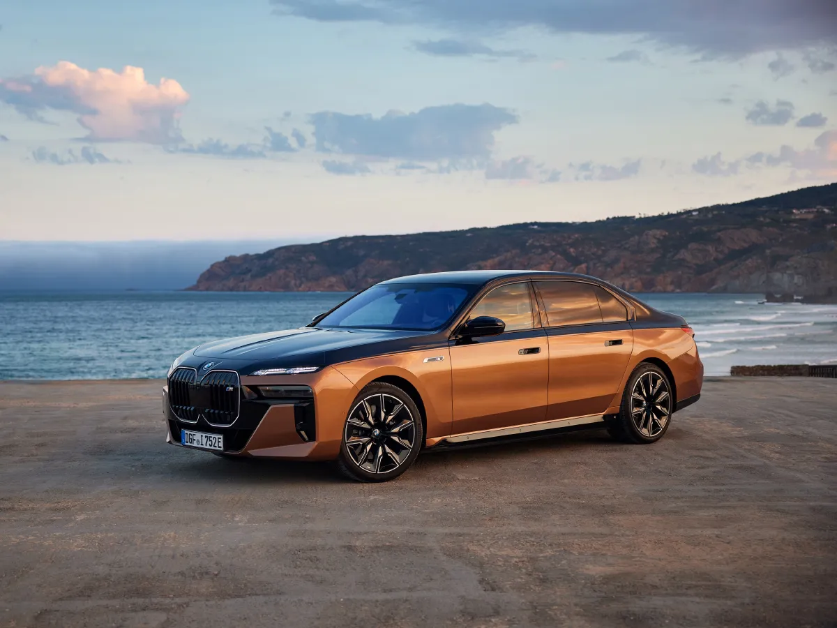 BMW i7,autocango,china used car exporter,china ev exporter,chinese used car exporter,chinese used ev exporter