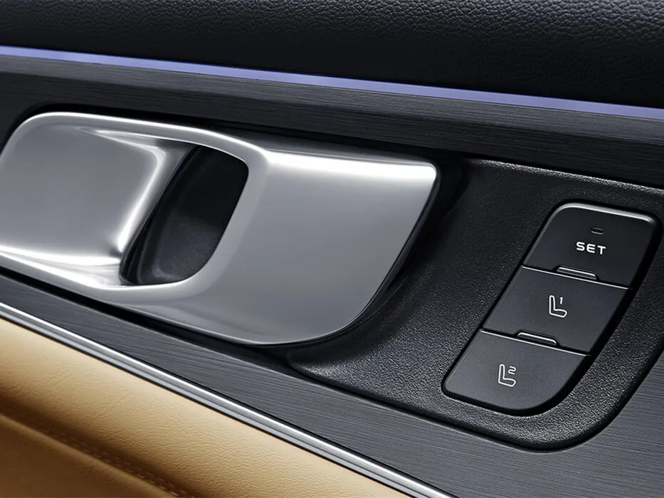 ChangAn UNI-K,autocango,china used car exporter,china ev exporter,chinese used car exporter,chinese used ev exporter