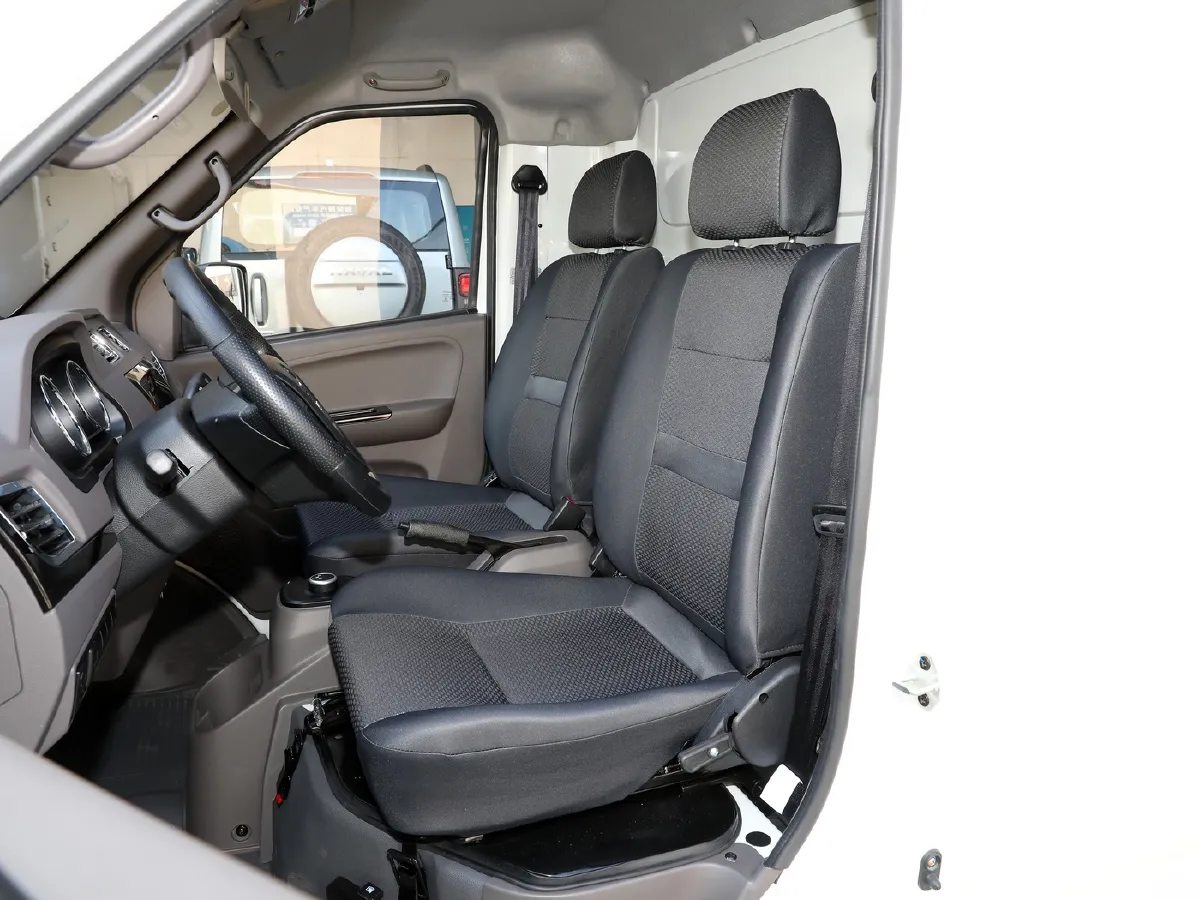 2023 DongFeng DFAC YuFeng EM26 BEV 41.86KWH,autocango,china used car exporter,china ev exporter,chinese used car exporter,chinese used ev exporter