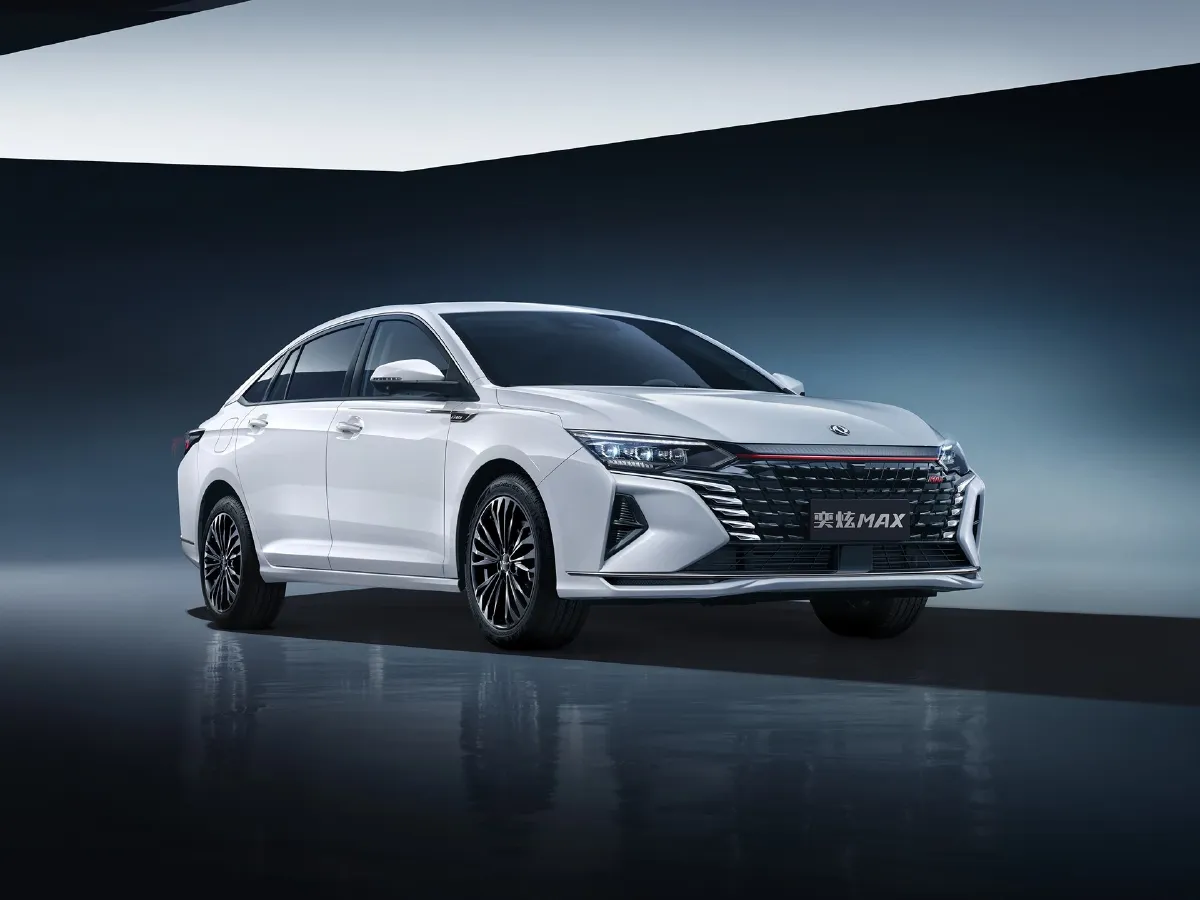 DongFeng Aeolus YiXuan MAX,autocango,china used car exporter,china ev exporter,chinese used car exporter,chinese used ev exporter