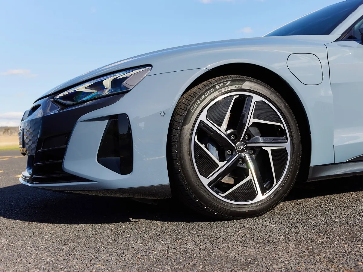 Audi e-tron GT,autocango,china used car exporter,china ev exporter,chinese used car exporter,chinese used ev exporter