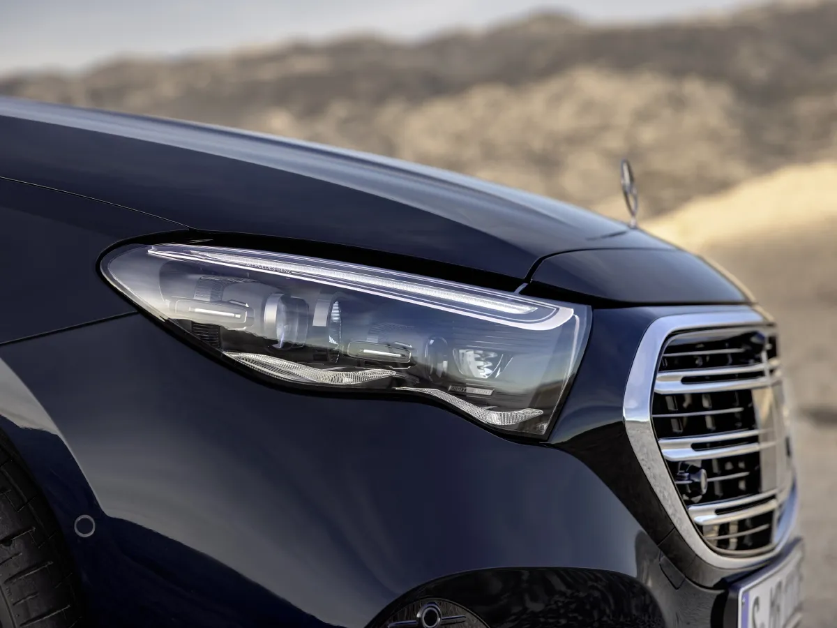 Mercedes-Benz E Class,autocango,china used car exporter,china ev exporter,chinese used car exporter,chinese used ev exporter