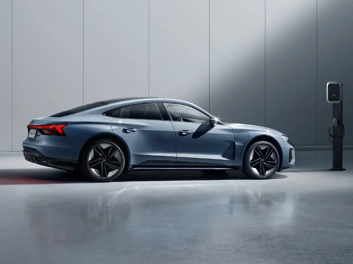 2023 Audi RS e-tron GT 2AT BEV 93.4KWH,autocango,china used car exporter,china ev exporter,chinese used car exporter,chinese used ev exporter