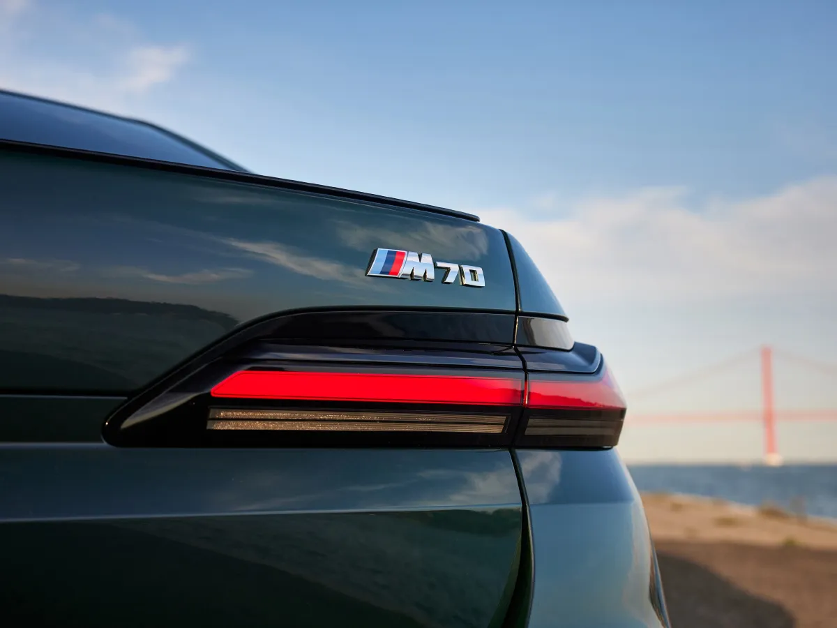 BMW i7,autocango,china used car exporter,china ev exporter,chinese used car exporter,chinese used ev exporter