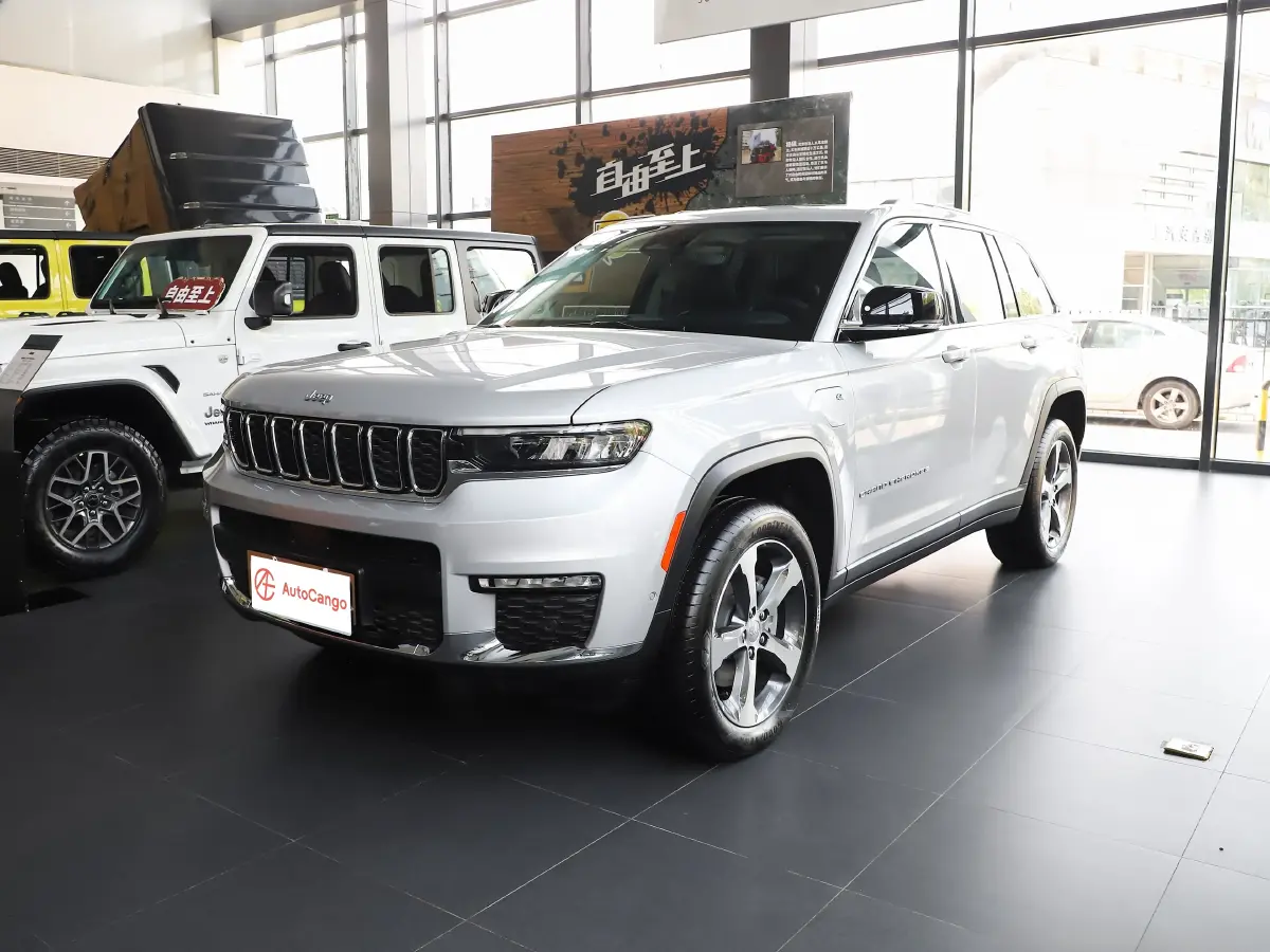 Jeep Grand Cherokee 4XE