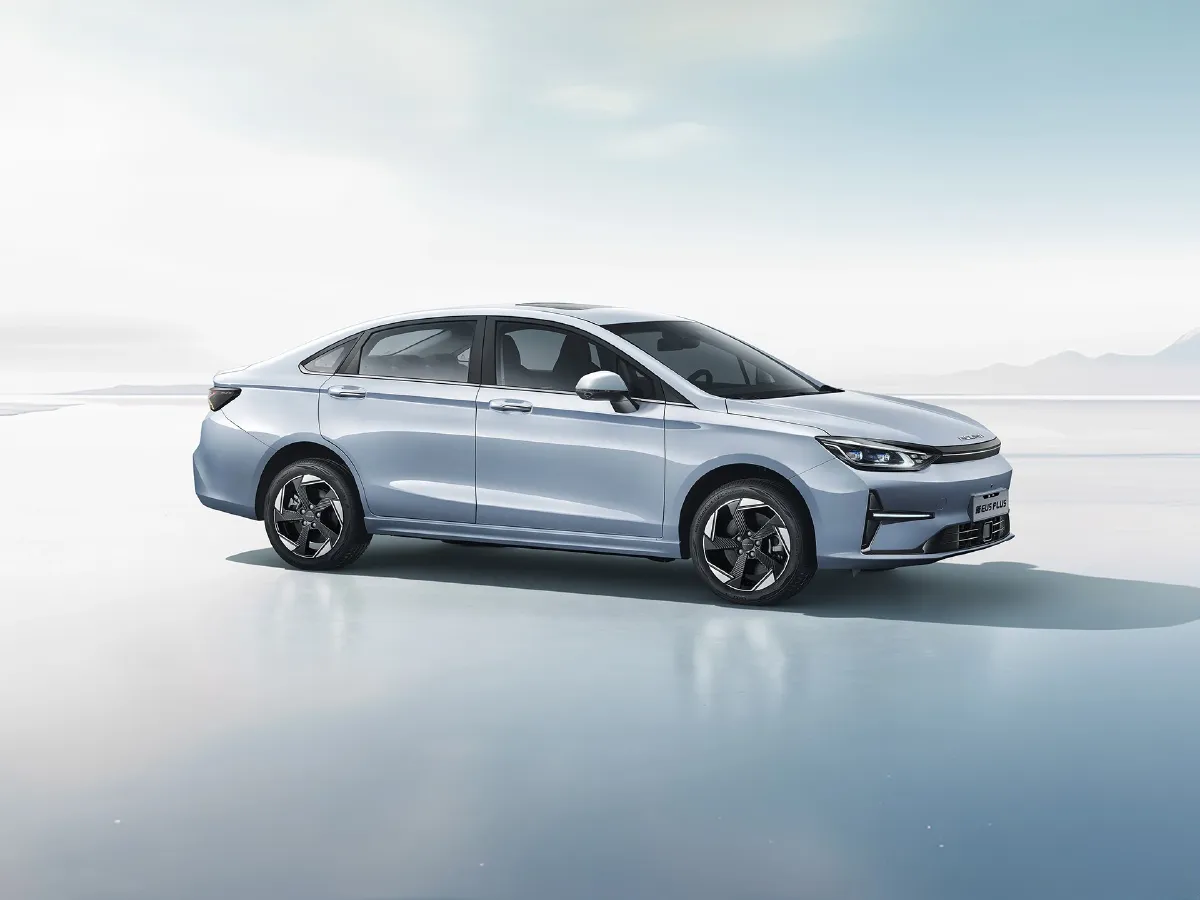 BeiJing Auto EU5 Plus,autocango,china used car exporter,china ev exporter,chinese used car exporter,chinese used ev exporter