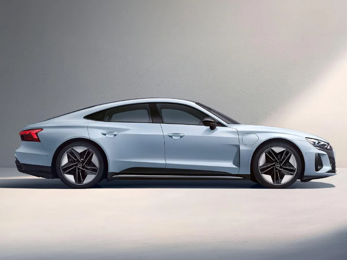 Audi e-tron GT,autocango,china used car exporter,china ev exporter,chinese used car exporter,chinese used ev exporter