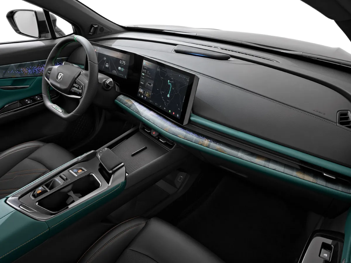 ChangAn UNI-T,autocango,china used car exporter,china ev exporter,chinese used car exporter,chinese used ev exporter