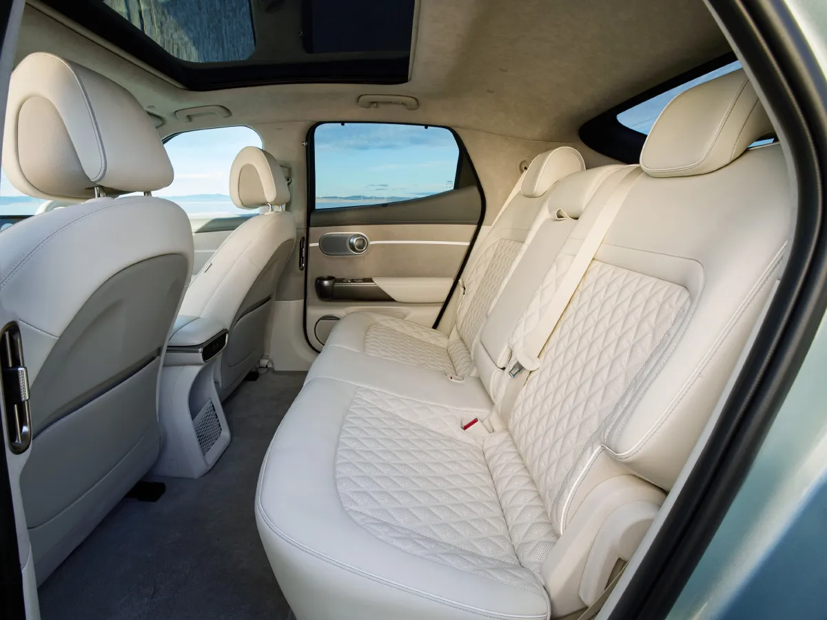 Genesis GV60,autocango,china used car exporter,china ev exporter,chinese used car exporter,chinese used ev exporter