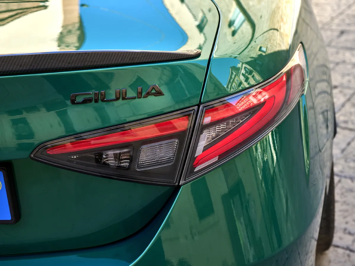 Alfa Romeo Giulia,autocango,china used car exporter,china ev exporter,chinese used car exporter,chinese used ev exporter