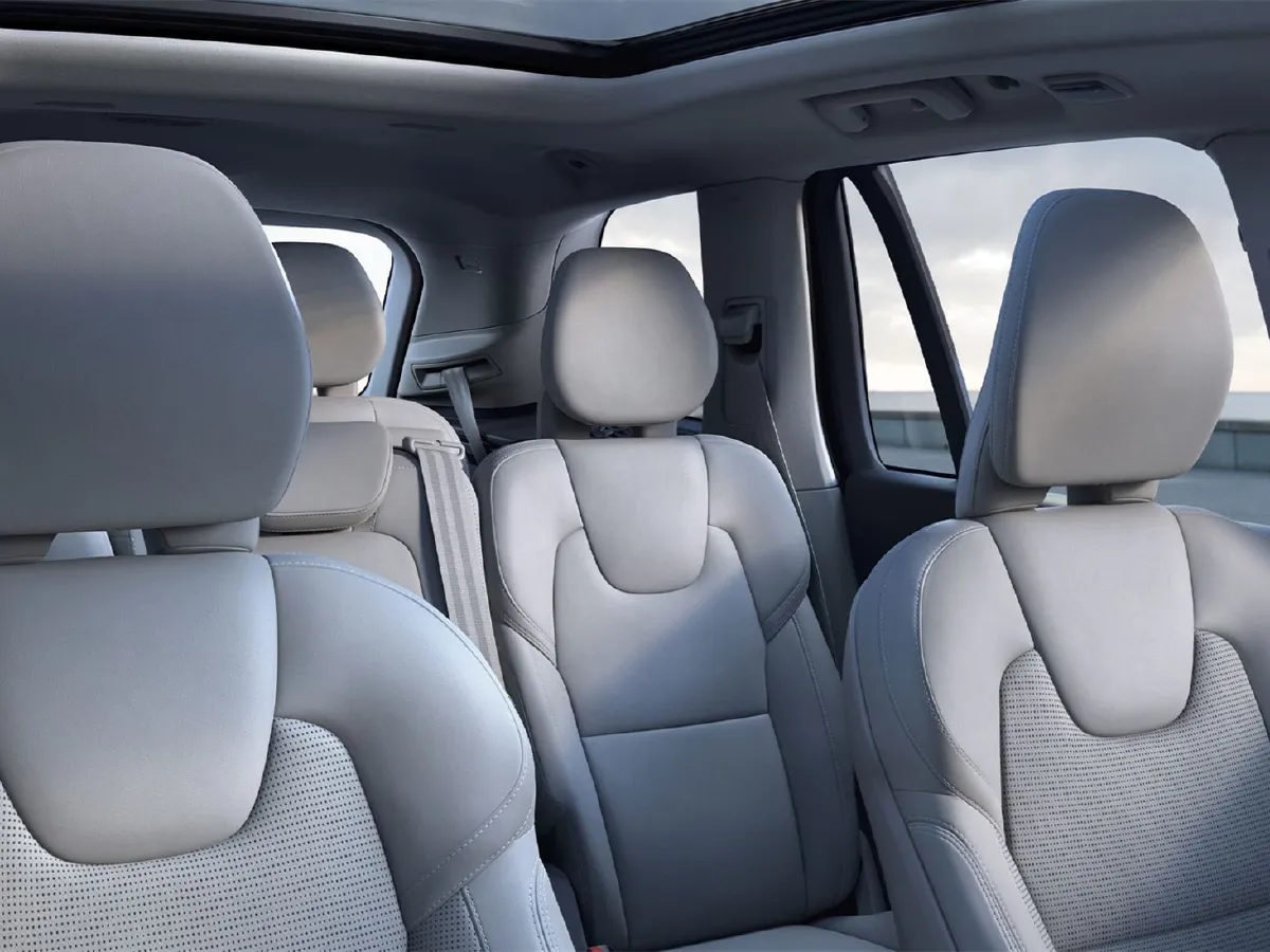 Volvo XC90,autocango,china used car exporter,china ev exporter,chinese used car exporter,chinese used ev exporter