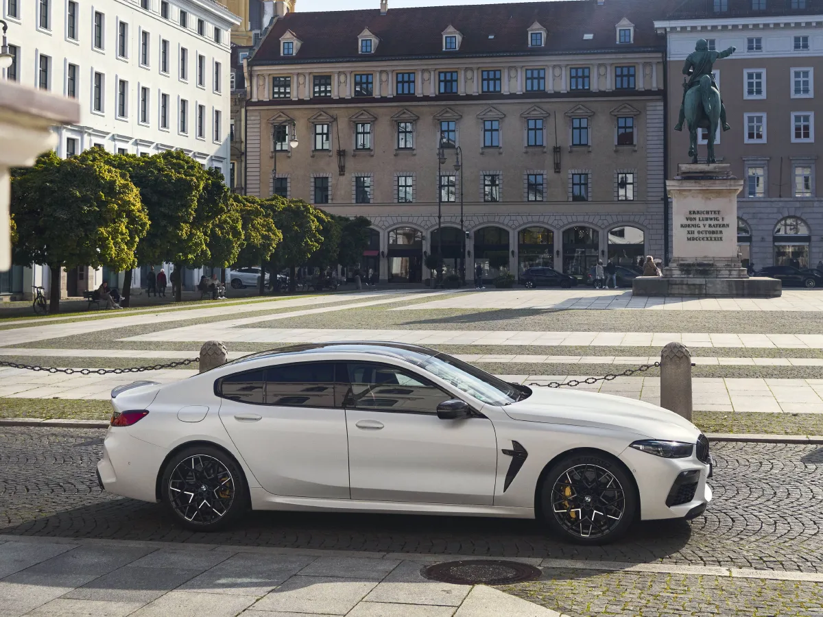 BMW M8,autocango,china used car exporter,china ev exporter,chinese used car exporter,chinese used ev exporter