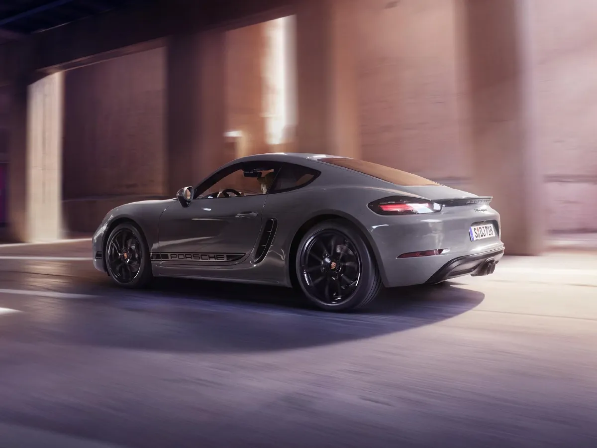 Porsche 718,autocango,china used car exporter,china ev exporter,chinese used car exporter,chinese used ev exporter