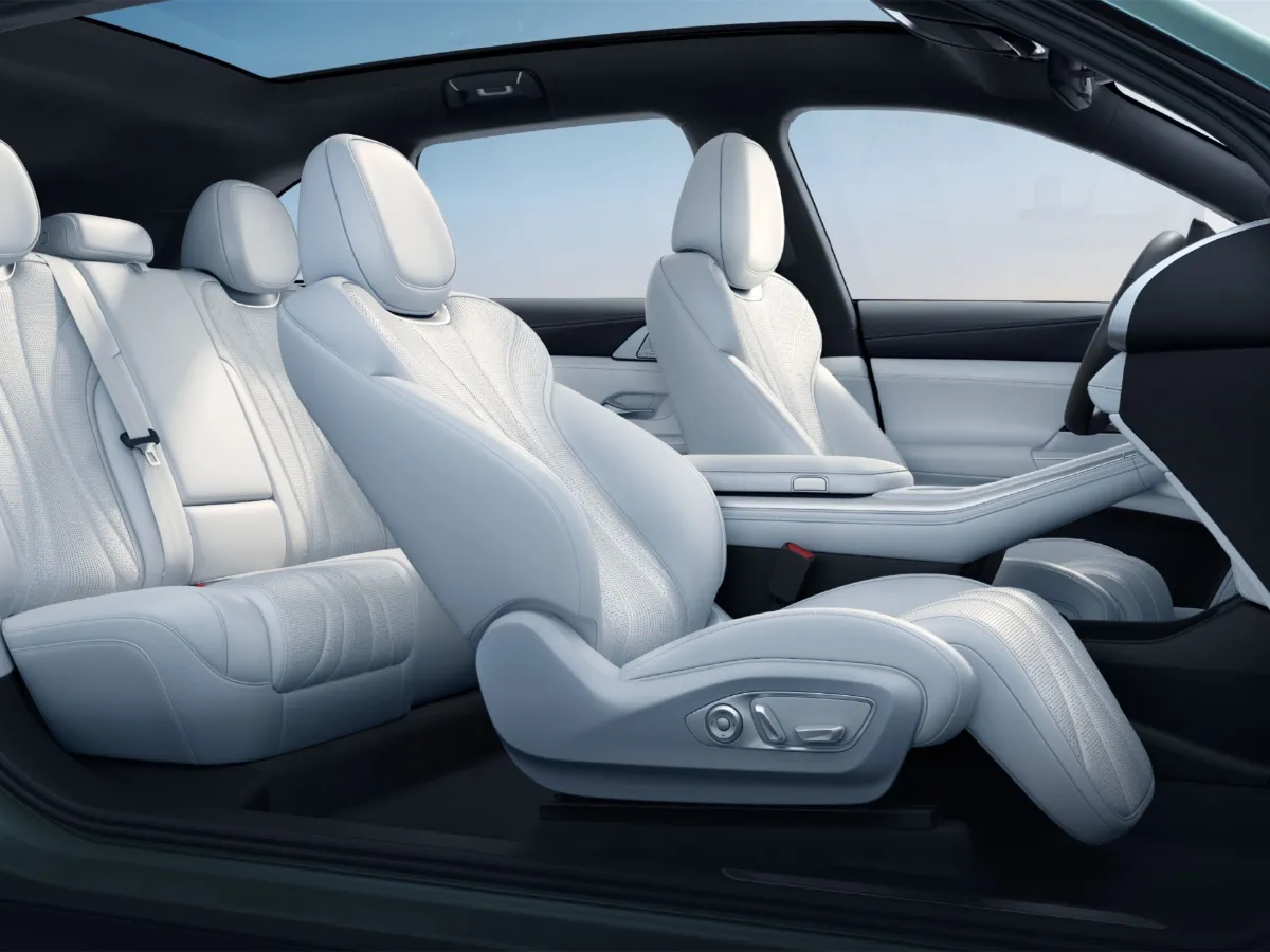 Xpeng G9,autocango,china used car exporter,china ev exporter,chinese used car exporter,chinese used ev exporter