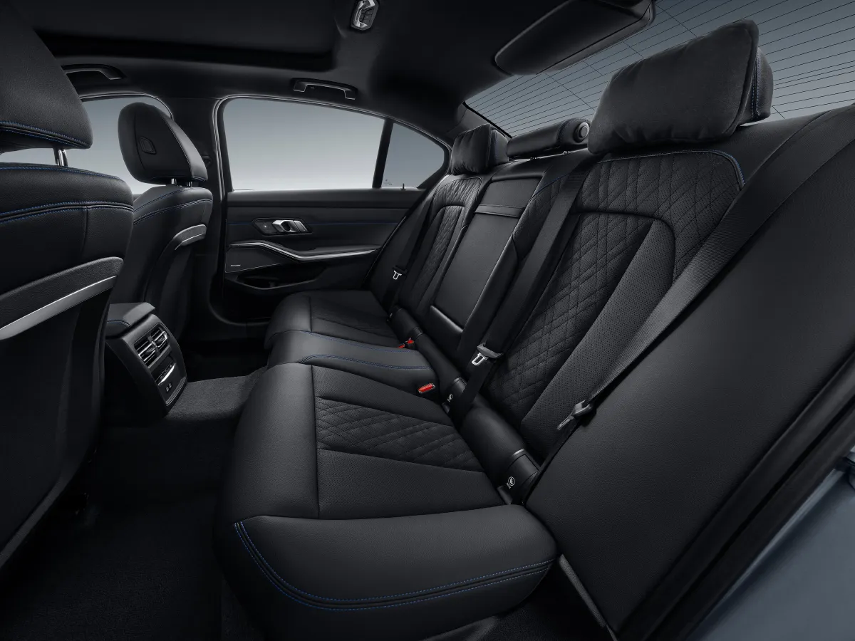 BMW 3 Series,autocango,china used car exporter,china ev exporter,chinese used car exporter,chinese used ev exporter