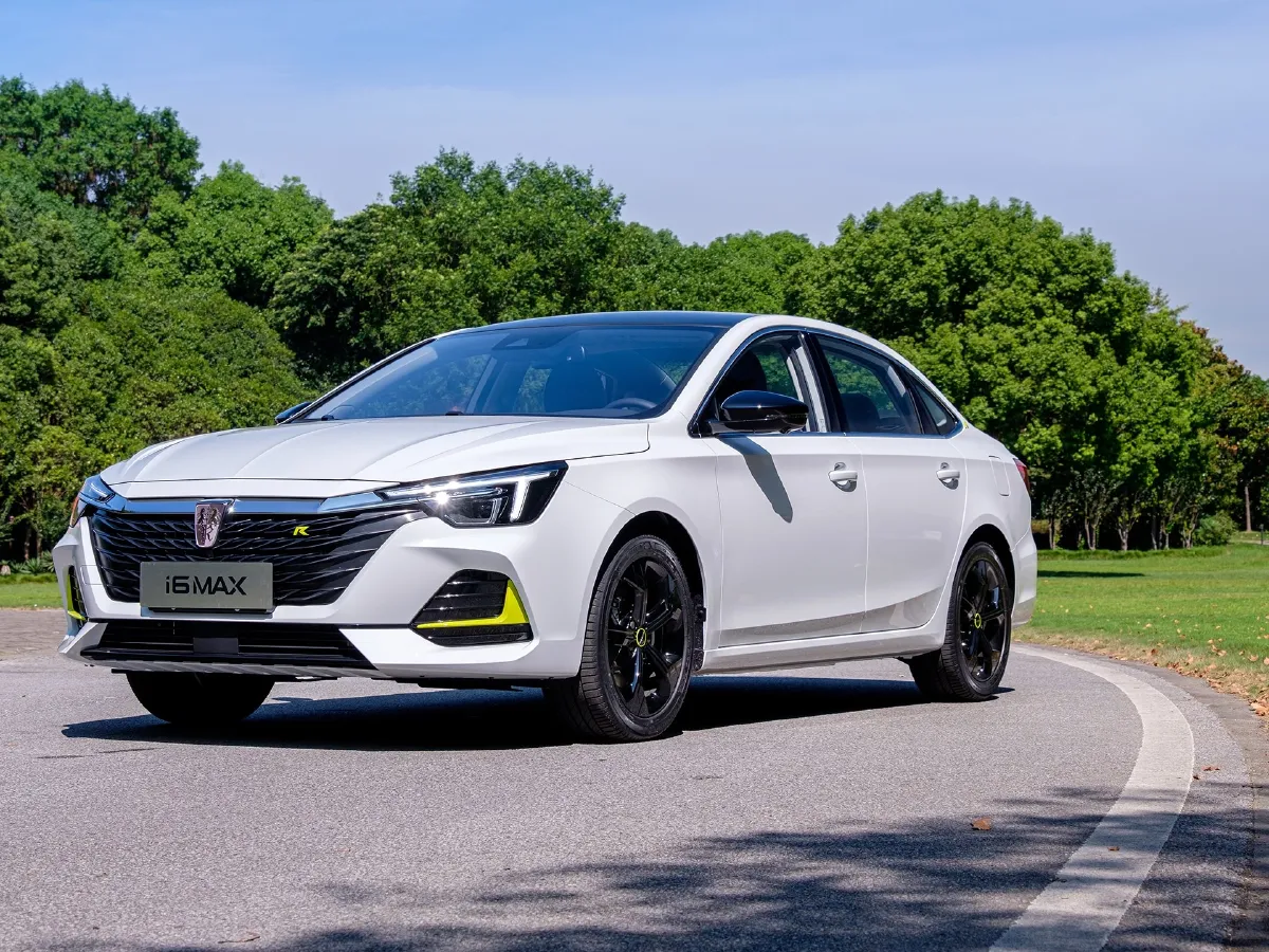 Roewe i6 MAX,autocango,china used car exporter,china ev exporter,chinese used car exporter,chinese used ev exporter