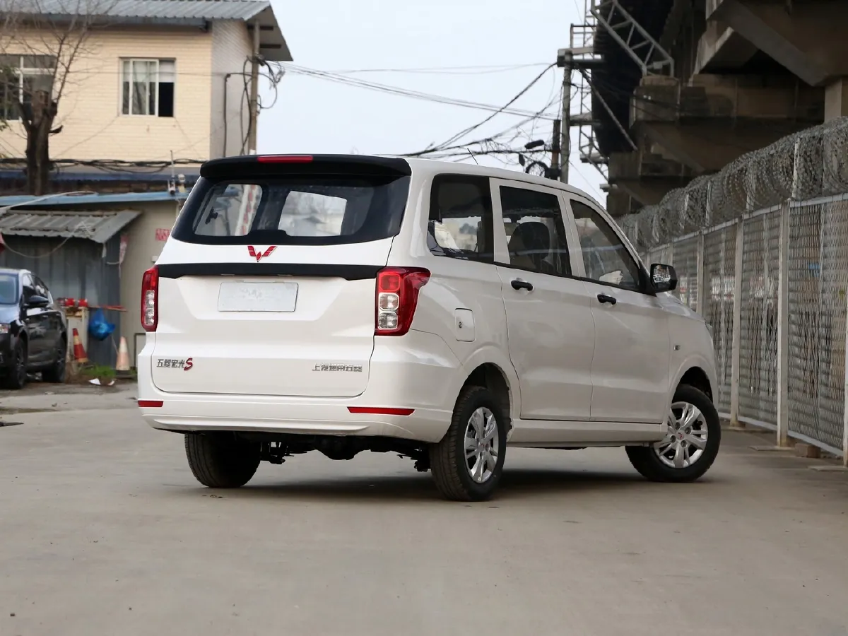 WuLing HongGuang,autocango,china used car exporter,china ev exporter,chinese used car exporter,chinese used ev exporter